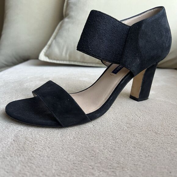 Stuart Weitzman Ezra 80 Black Suede Black Heel Sandal Women 5.5 Wide Strap Chic - Picture 1 of 13